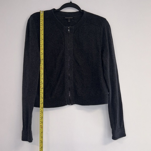 Banana Republic Dark Grey Cardigan Sweater - Picture 4 of 9
